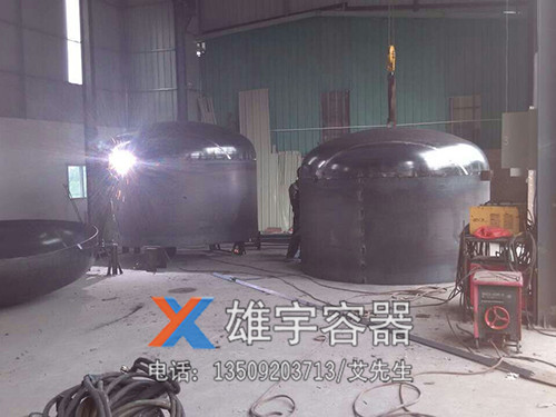 臥式儲油（yóu）罐